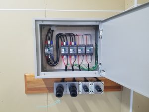 分電盤 動力コンセント