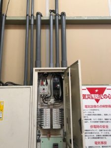 愛知県弥富市の倉庫にて分電盤及びコンセントの取付電気工事